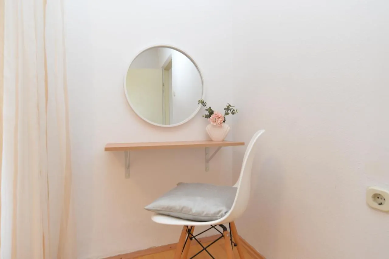 Apartments Pietro 2228 Bale Croatia